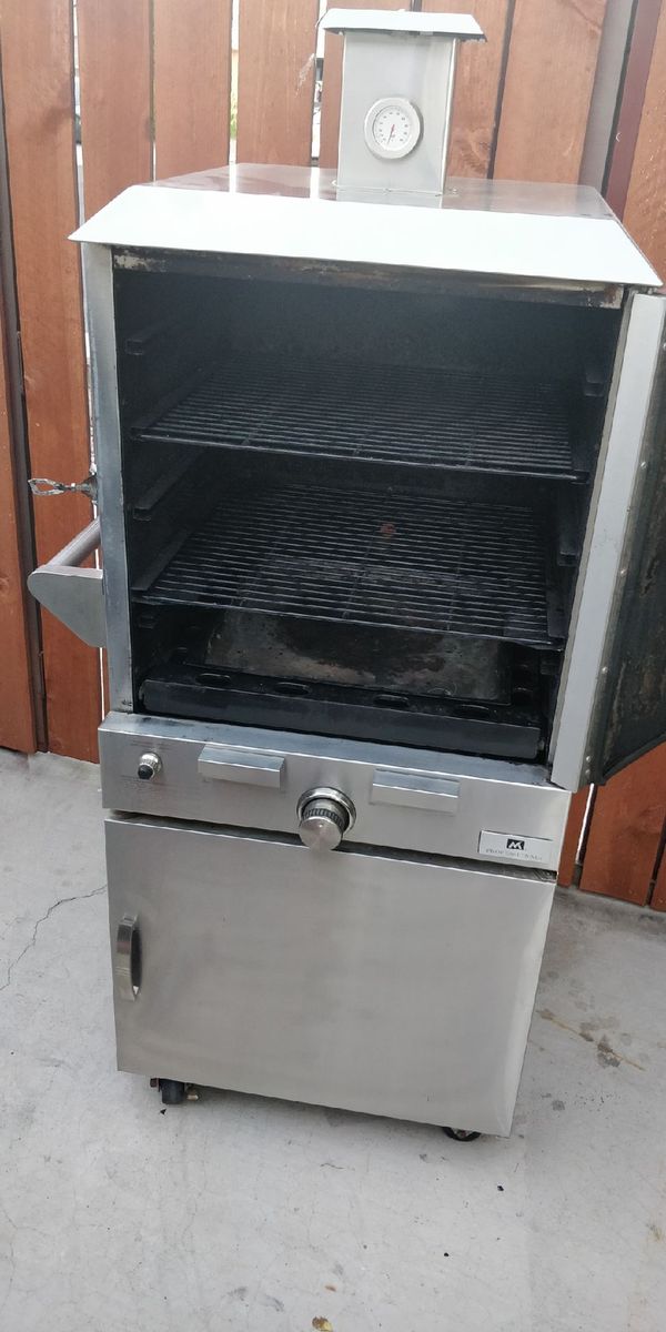 GRANDHALL LPG SMOKER 12,000 BTU SS Burner Pull out Porcelain Coated