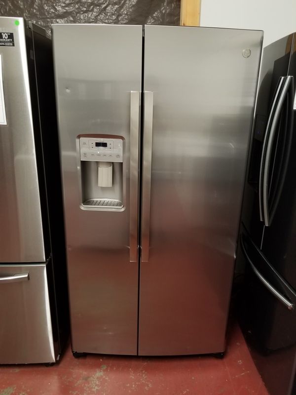 Scratch N Dent 2 Door GE Refrigerator for Sale in WinstonSalem, NC