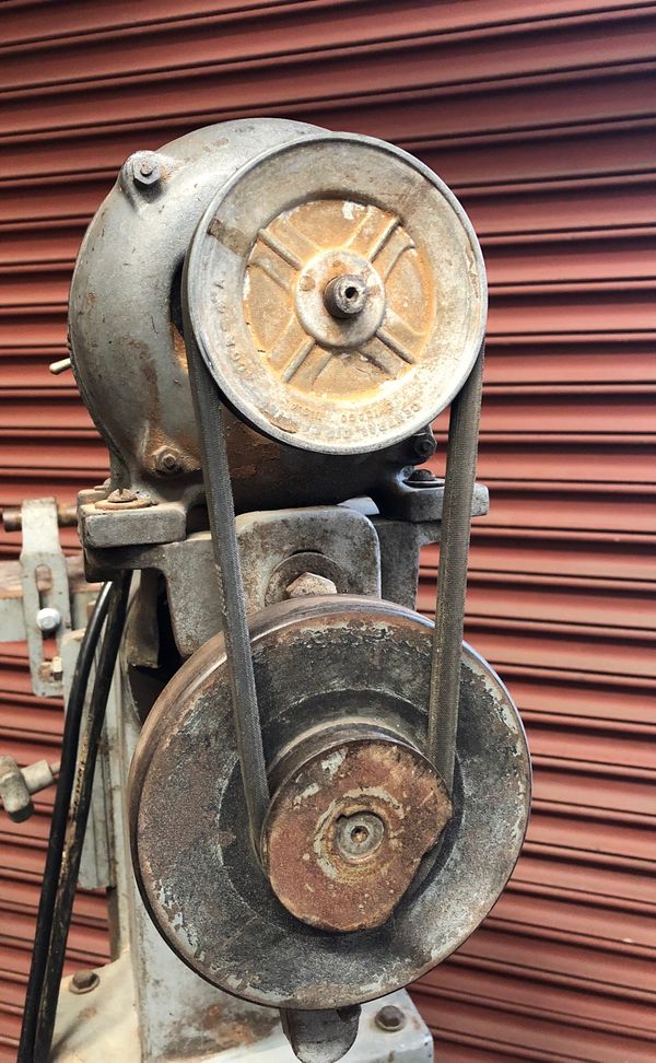 Davis & Wells Horizontal Boring Machine Drill Press Wood Working cast