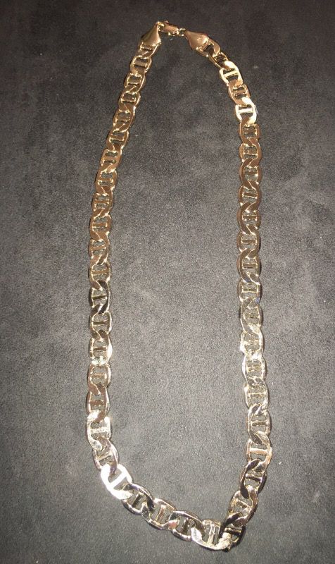 14k Italian Gold High Quality Dip Gucci Link Chain 30 inches Long 12MM Wide for Sale in Bronx ...