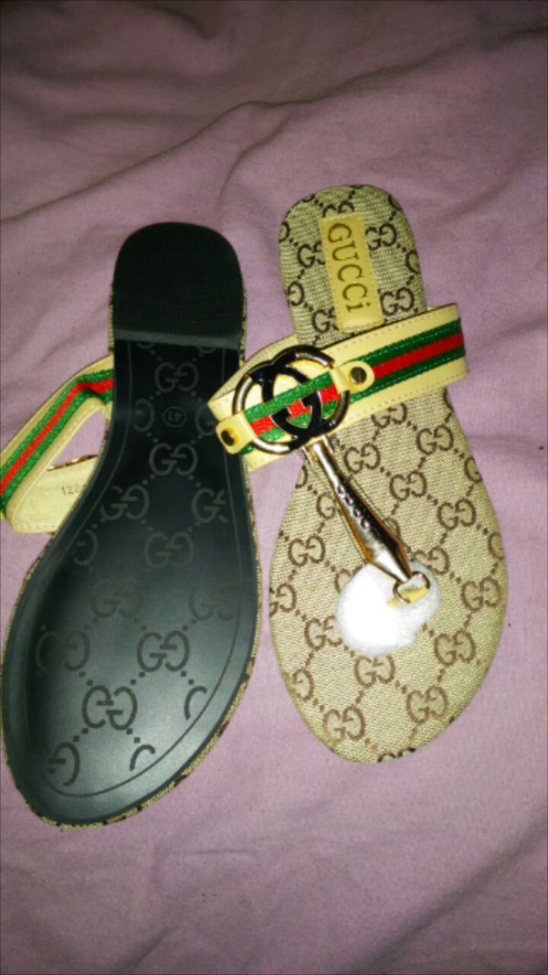 Gucci flip flops for Sale in Parryville, PA - OfferUp