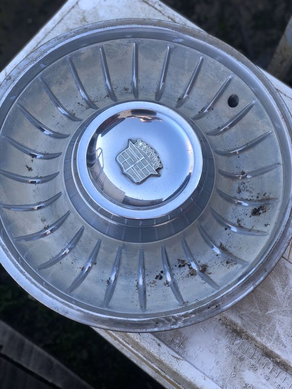 Original Vintage Cadillac Hubcaps for Sale in Fresno, CA OfferUp