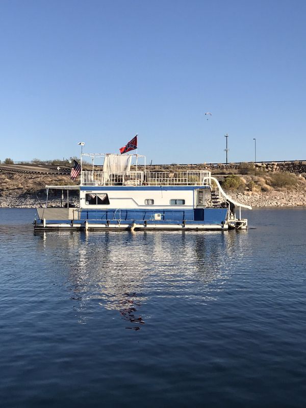 43 ft house boat slipped at lake Pleasant for Sale in Phoenix, AZ OfferUp