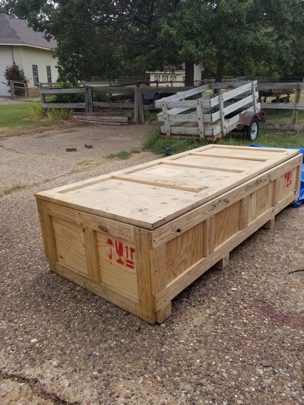 Padded wooden shipping crate for Sale in Lewisville, TX OfferUp