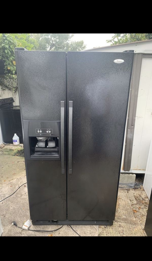 Whirlpool black refrigerator / delivery available for Sale in Tampa, FL OfferUp