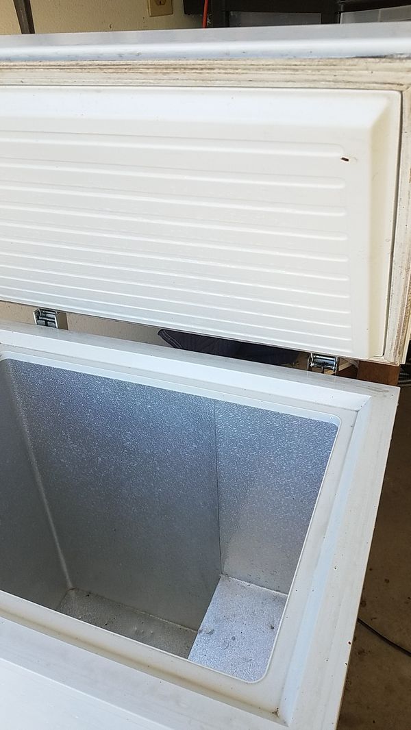Holiday chest freezer for Sale in Houston, TX - OfferUp