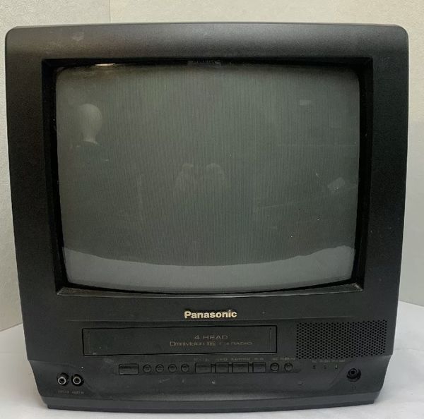 Panasonic Omnivision 13" CRT Retro Gaming TV VCR Combo VHS FM Radio PV