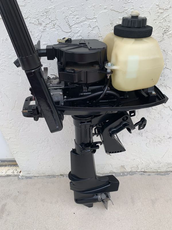 Mercury 5 HORSEPOWER outboard motor! very clean runs great 300.Or