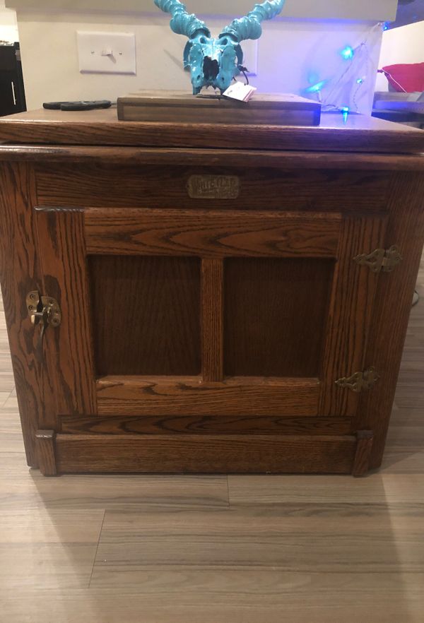 Beautiful Vintage White Clad Oak Ice Box for Sale in Carrollton, TX