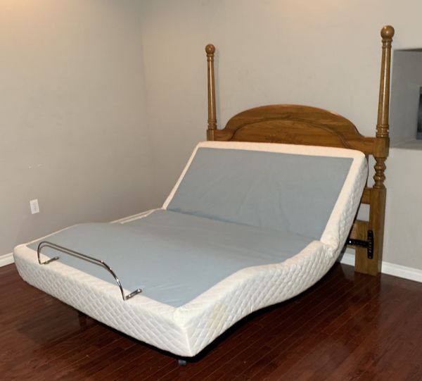 SCape Wall Hugger Queen Adjustable Bed & Remote, Temperpudic Mattress