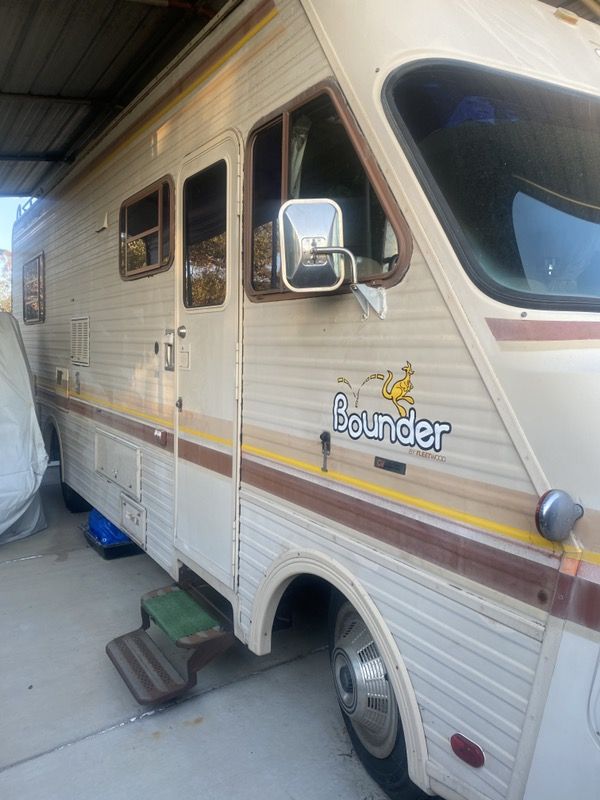 1989 Fleetwood bounder RV for Sale in San Diego, CA OfferUp