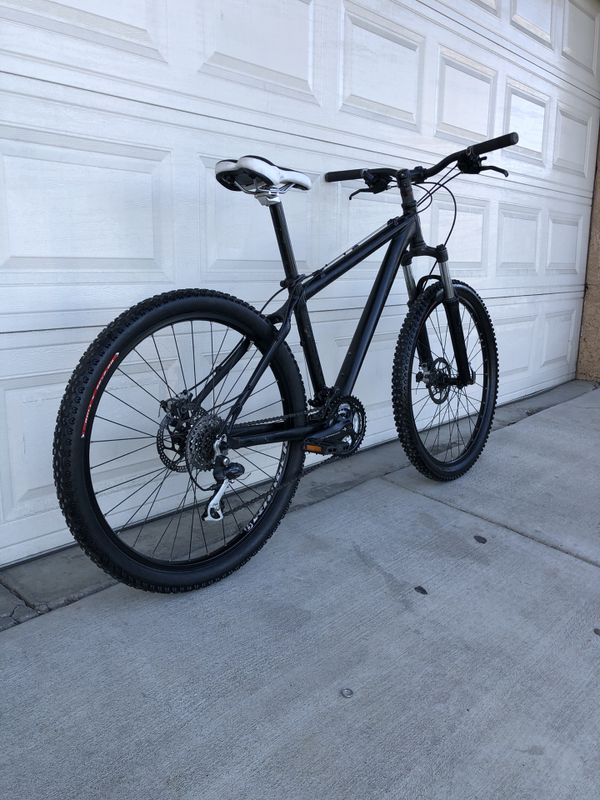trek road bike with disc brakes