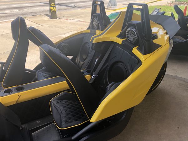 Polaris Slingshot SL 4 seater for Sale in Orlando FL 