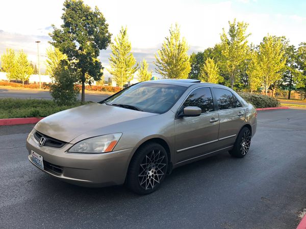 2004 Honda Accord Gold w/Black Rims for Sale in Tacoma, WA - OfferUp