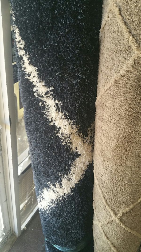 8x10 shag area rug Thomasville new 150.00 for Sale in Bakersfield, CA