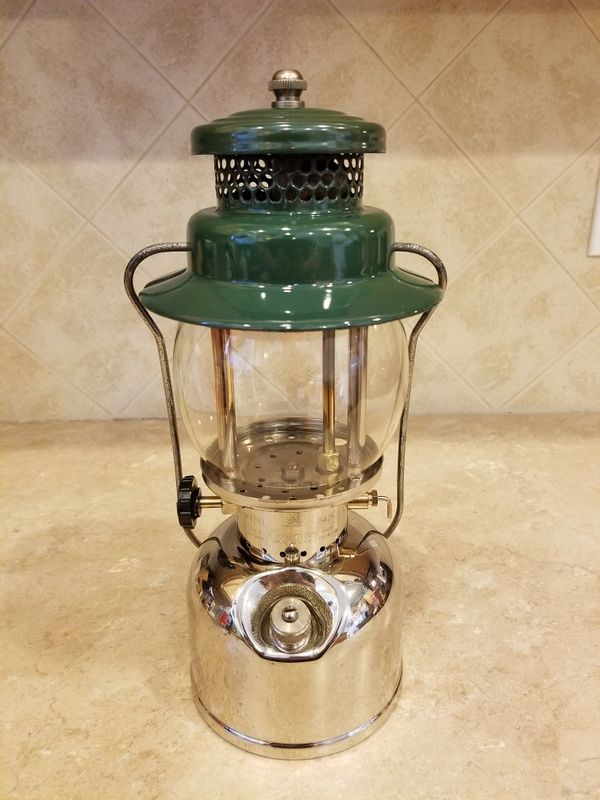 Vintage Coleman 242 single mantel lantern for Sale in North Plains, OR