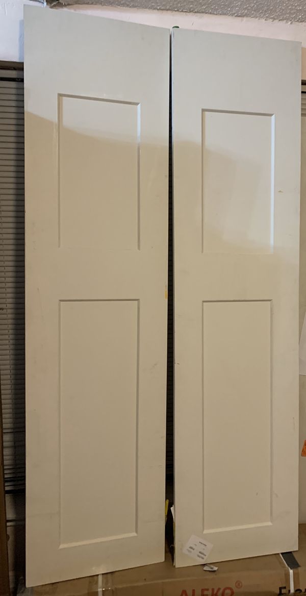 JELD-WEN 20”x 80” Monroe Primed Solid Core Molded MDF Interior Door ...