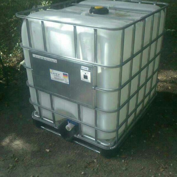 275 Gallon Ibc Water Tanks In Steel Frames Pressure Washing Septic Tank