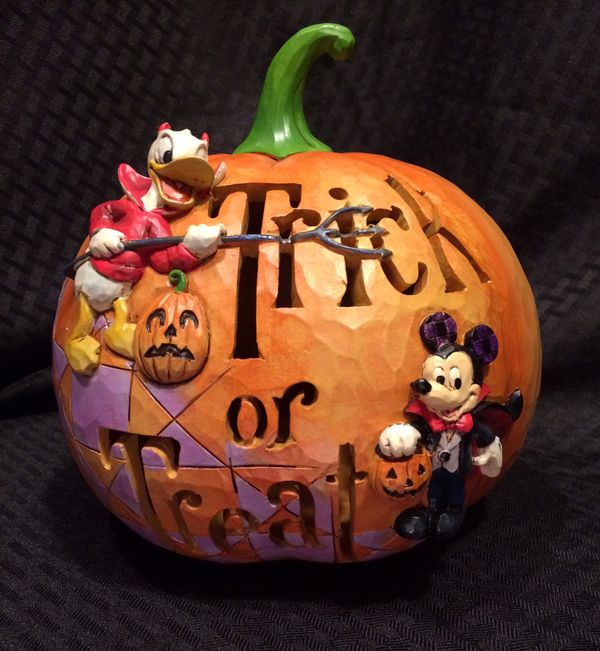 jim shore disney pumpkin