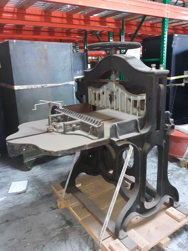 1800s Antique Challenge Advance Paper Guillotine Cutter for Sale in