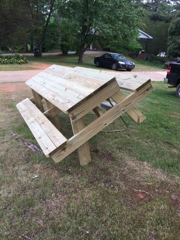 6’, 8’ and 10’ Custom made Picnic Tables for sale, Will seat eight 200