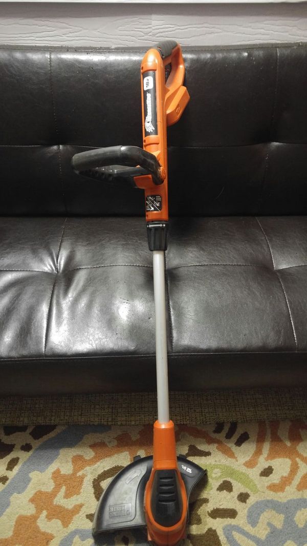 Black and Decker weed eater 18v for Sale in Worthington, OH OfferUp