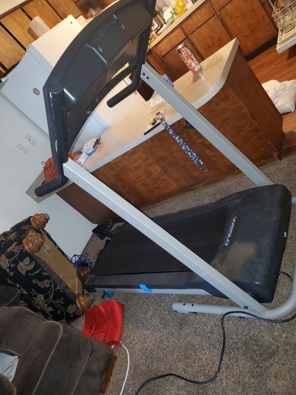 Weslo Cadence G-40 treadmill for Sale in Salem, OR - OfferUp