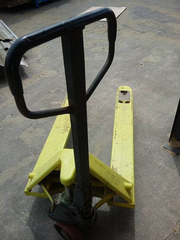 Pallet jack for Sale in Decatur, GA - OfferUp