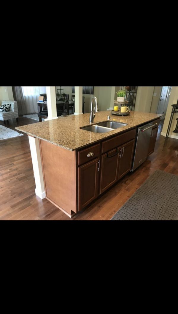  Full Kitchen Set  with Granite and Island for Sale in Kent 