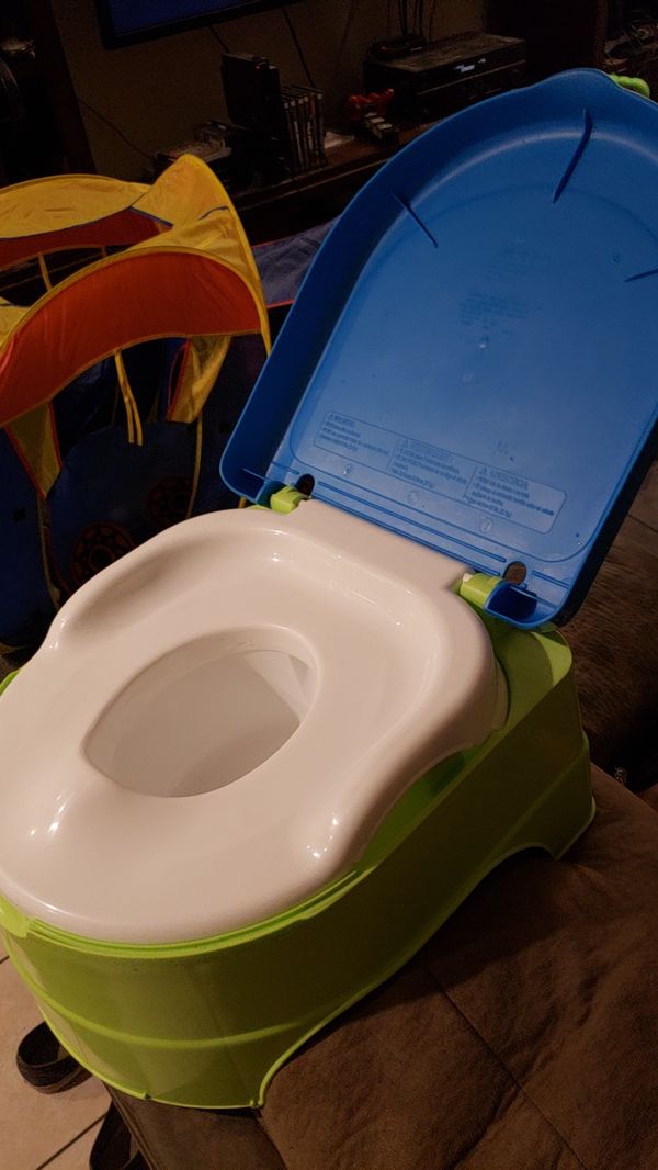 Porta potty for potty training toddlers $15 for Sale in Glendale, AZ ...