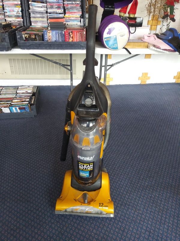 Eureka Airspeed GOLD Vacuum for Sale in Norfolk, VA - OfferUp