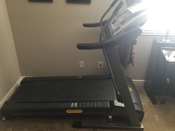 Golds Gym CrossTrainer 600 Treadmill for Sale in Las Vegas, NV OfferUp