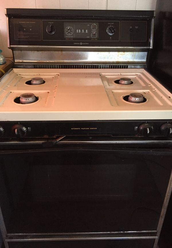 GE Gas Stove Works Great 50 for Sale in Phoenix, AZ OfferUp