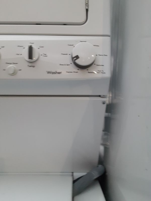Kenmore Elite stackable 27 in washer and dryer for Sale in Everett, WA