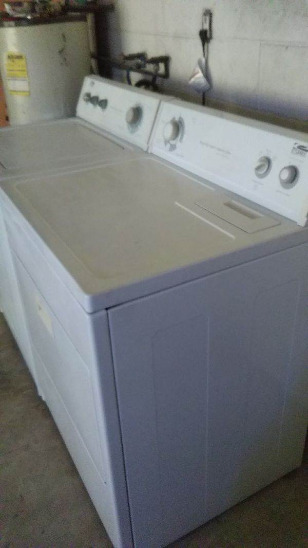 Whirlpool Estate heavy duty super capacity Plus washer and dryer for