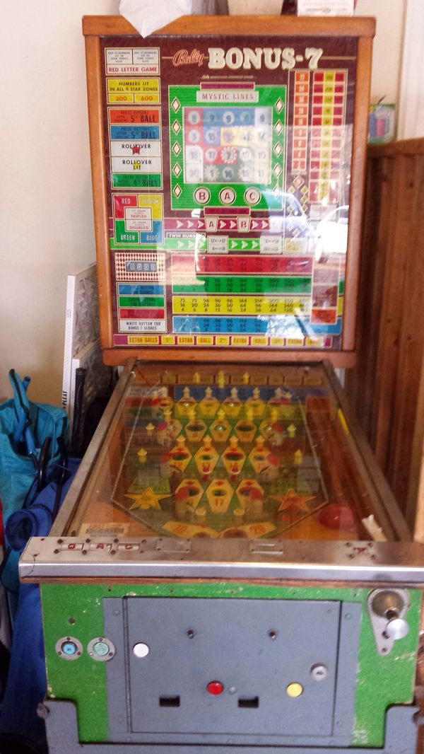Vintage Bally's Bonus 7 Bingo Pinball Machine for Sale in Nashville, TN