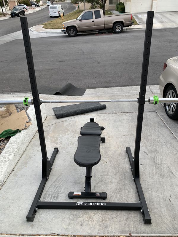 Rogue ES1 squat rack 200, bench 50, flat bar 40 for Sale in Las