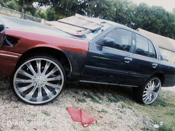 92 grand marquis lifted 26s for Sale in San Antonio, TX - OfferUp