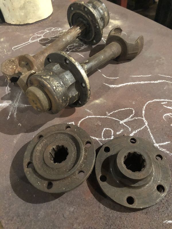 Vintage Jeep locking hubs . for Sale in Bridgeton, NJ OfferUp