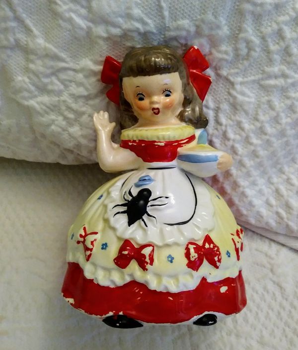 little miss muffet figurine