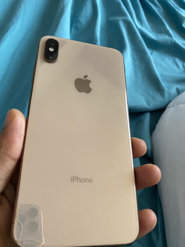 Unlocked fairly used iPhone XS MAX 256gb for sale for Sale in Columbia, MD - OfferUp