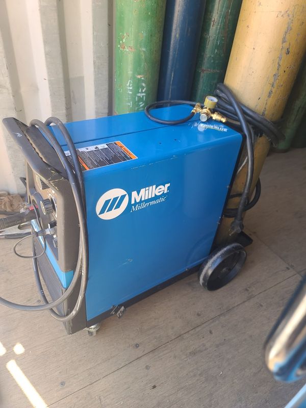 Miller Millermatic 250X mig welder like new, can come with spoolgun and