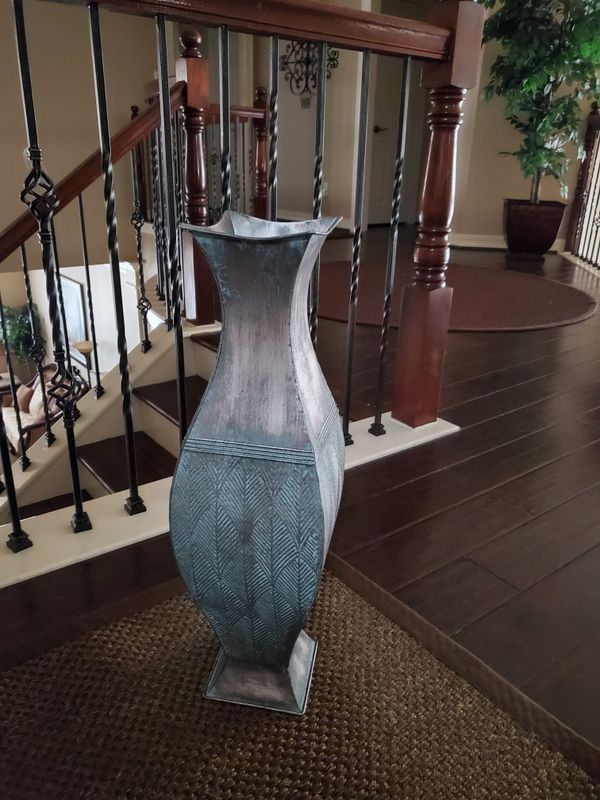 Kirklands Metal Vase for Sale in Cypress, TX OfferUp