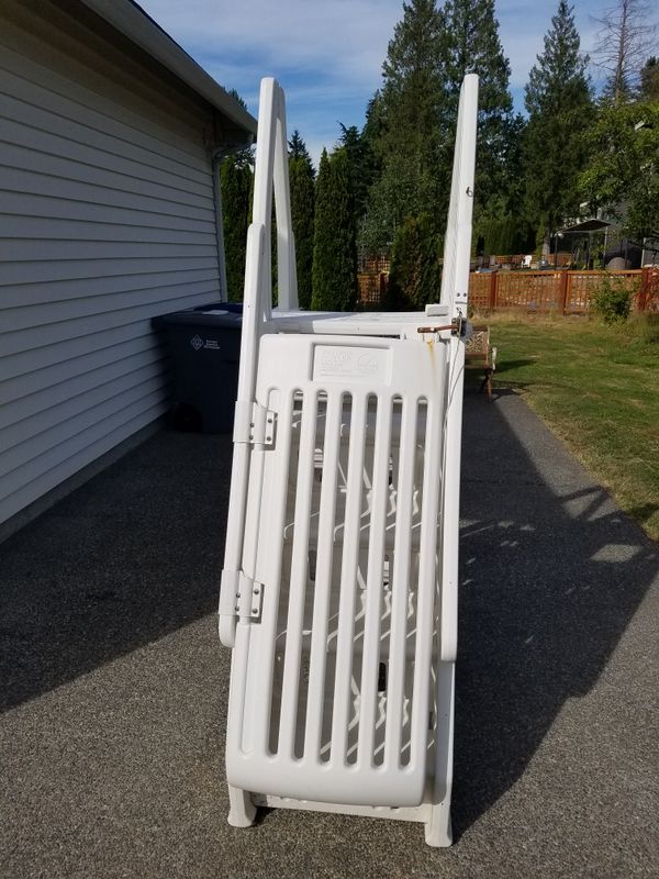 above ground pool ladder with locking gate