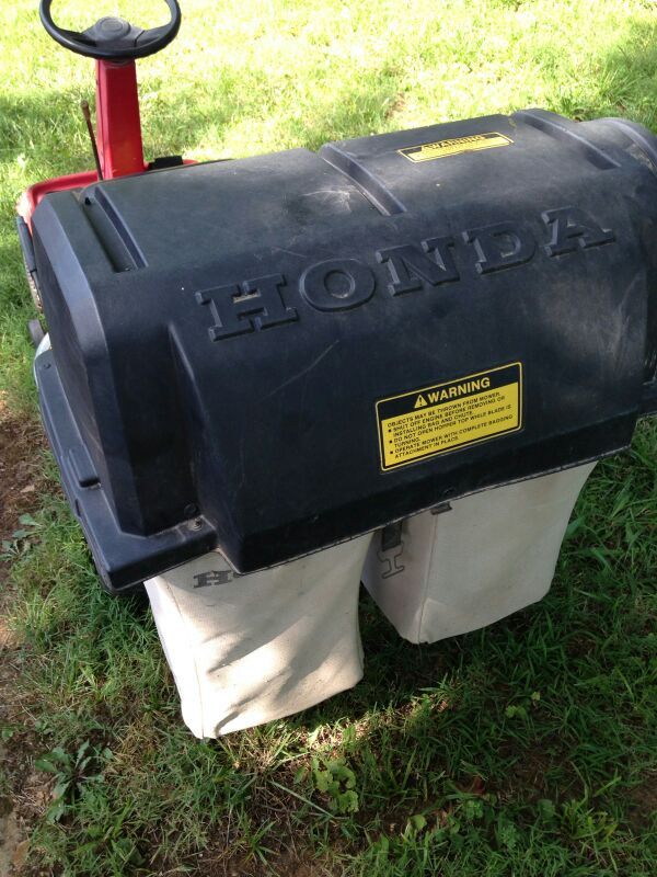 Honda 3011 Hydrostatic 30" Cut Riding Mower With Rear Bagger for Sale