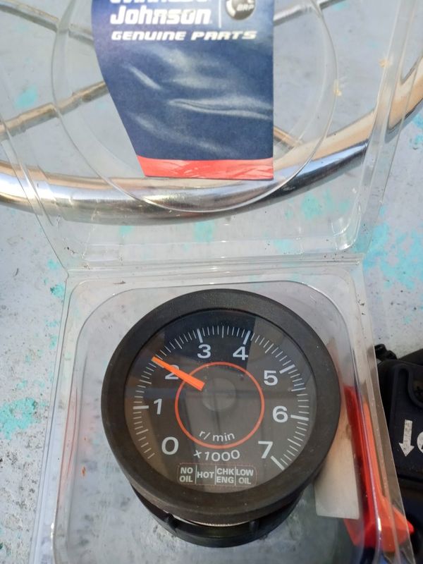 Johnson evinrude rpm gauge for Sale in North Miami Beach, FL OfferUp