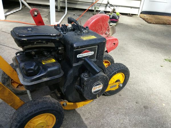 McLane 3hp gas edger briggs and stratton for Sale in Hobart, IN - OfferUp