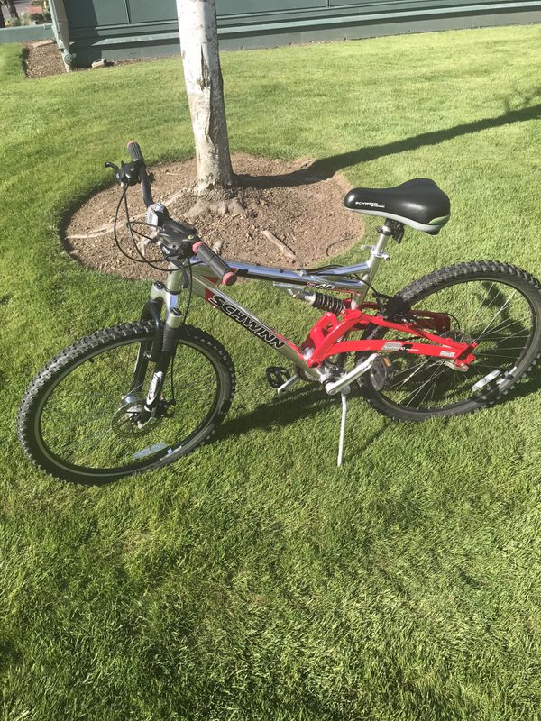 schwinn ember mountain bike