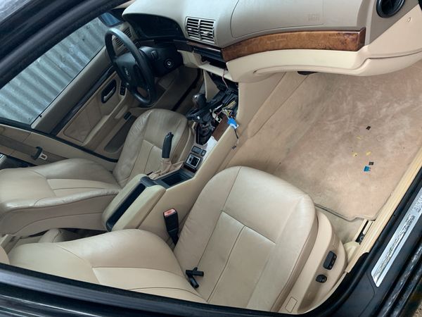 Bmw 2002 540i parts or whole parts car for Sale in Austin, TX - OfferUp