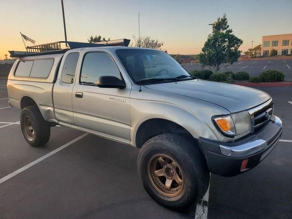 2000 toyota tacoma prerunner for Sale in Murrieta, CA - OfferUp